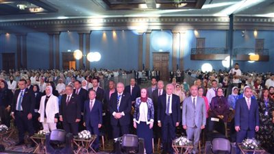 نقابة أطباء الإسكندرية تحتفل بتخرج الدفعة الـ٨٠ من كلية الطب