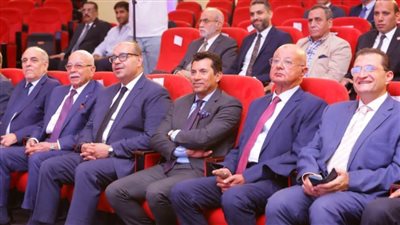 ظروف خاصة تؤجل سفر رئيس اللجنة الأولمبية المصرية إلى باريس لمساء اليوم 