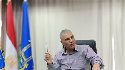 محافظ أسوان: البدء الفوري في تنفيذ الحل الجذري للقضاء على مشكلة الصرف الصحي لمحطة الكرور