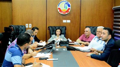 محافظ البحيرة: الدفع بمركبات النقل الداخلي حال حدوث أي تداعيات من سائقي السيارات