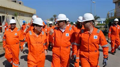 القابضة للغازات تبدأ تنمية حقول الشركة الفرعونية ببورسعيد 