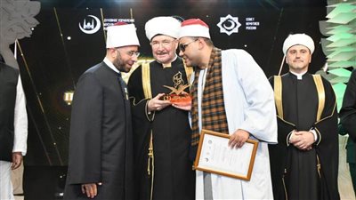الأزهرى يكرم مرشح الأوقاف في مسابقة بيركس للقرآن الكريم