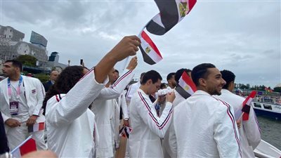 بالصور تحرك مركب البعثة المصرية بحفل افتتاح أولمبياد باريس