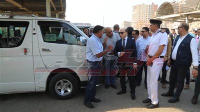 انعقاد دائم لغرفة عمليات كفر الشيخ لمتابعة انتظام العمل بمواقف سيارات الأجرة