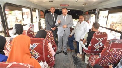 محافظ أسيوط يطلق حملة «خليك ايجابي» والخط الساخن لتلقي بلاغات وشكاوى المواطنين