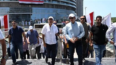 رئيس الوزراء يتفقد الوحدات الجاهزة للتسليم بمشروع مزارين بمدينة العلمين الجديدة