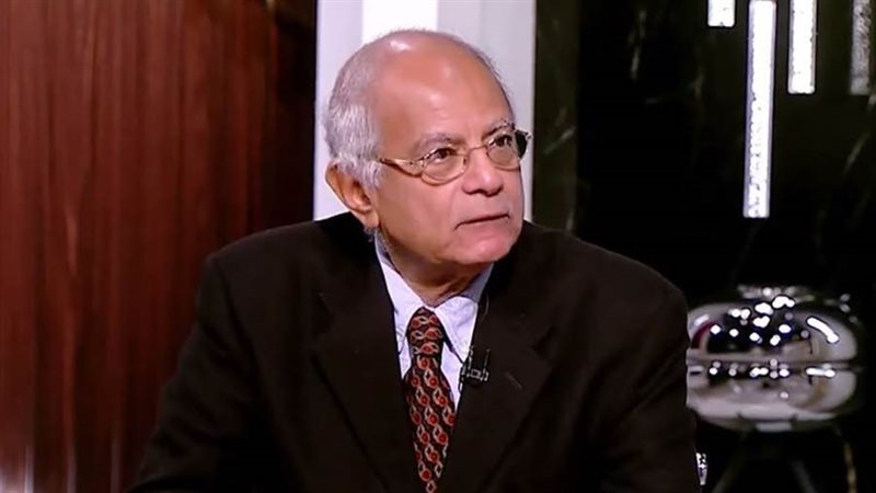 السفير حسين هريدى