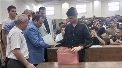 نائب رئيس جامعة بنها لشؤون التعليم والطلاب يتفقد اختبارات القدرات بكليتي الفنون التطبيقية والتربية الرياضية