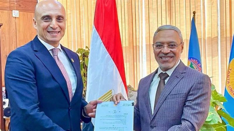 رئيس جامعة طنطا والدكتور
