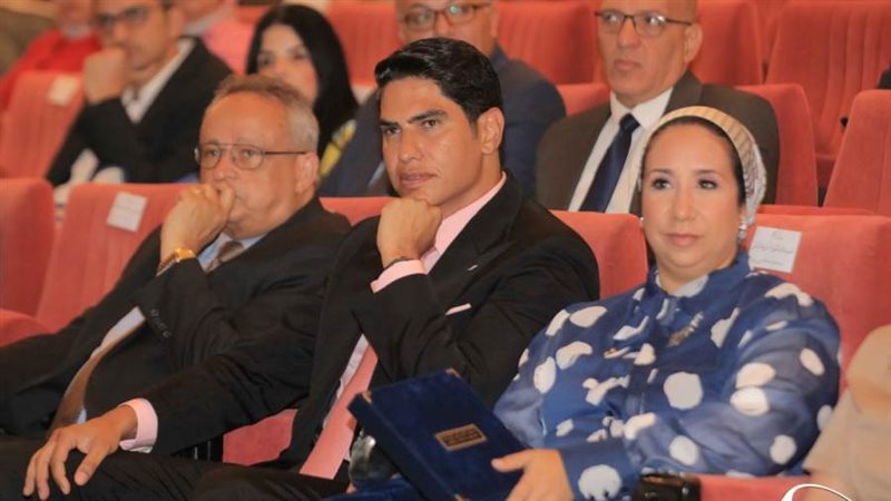 زايد ومكرم يفتتحان