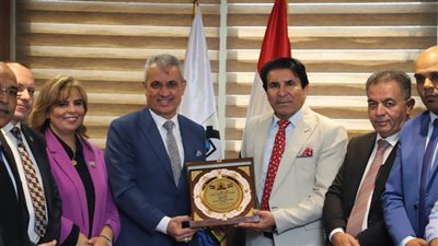 السروجي يلتقي وفد نقابة البترول والكيماويات بالأردن لتقديم التهاني وبحث سبل التعاون