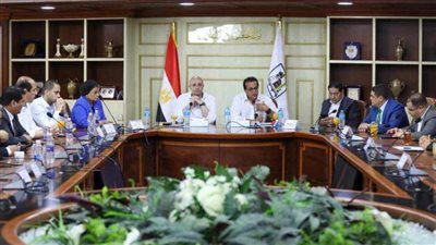 وزير الصحة من بني سويف: توفير الأدوية والمستلزمات والانتهاء من قوائم الانتظار