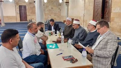 بإجمالي 250 متقدم انطلاق اختبارات مدرسي الخط العربي والزخرفة الإسلامية بالجامع الأزهر