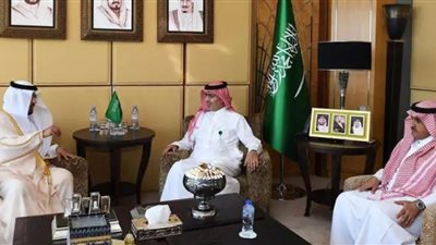 سفير المملكة لدى مصر يستقبل نائب الأمين العام لرابطة العالم الإسلامي