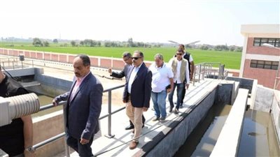 بنسبة 99% .. الأشموني يتابع معدلات الإنجاز بمحطة معالجة مياه الصرف بديرب نجم  