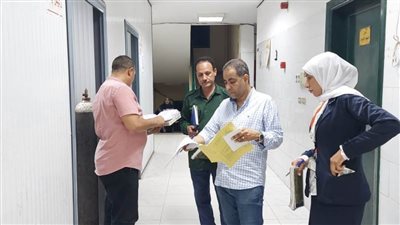 إحالة 3 أطباء وتمريض الاستقبال فى مستشفى أبنوب للتحقيق 
