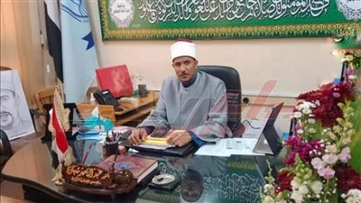 رئيس منطقة كفر الشيخ الأزهرية يهنئ الطلاب الأوائل بالشهادة الثانوية الأزهرية