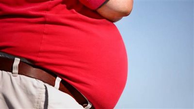 دراسة: تركز الدهون في البطن والذراعين يزيد خطر الإصابة بالزهايمر والشلل الرعاش