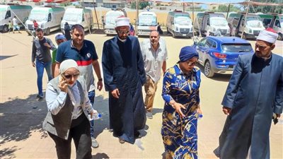   وكيل وزارة الصحة بالإسماعيلية تتفقد القافلة الطبية بقرية البياضية بالقنطرة غرب