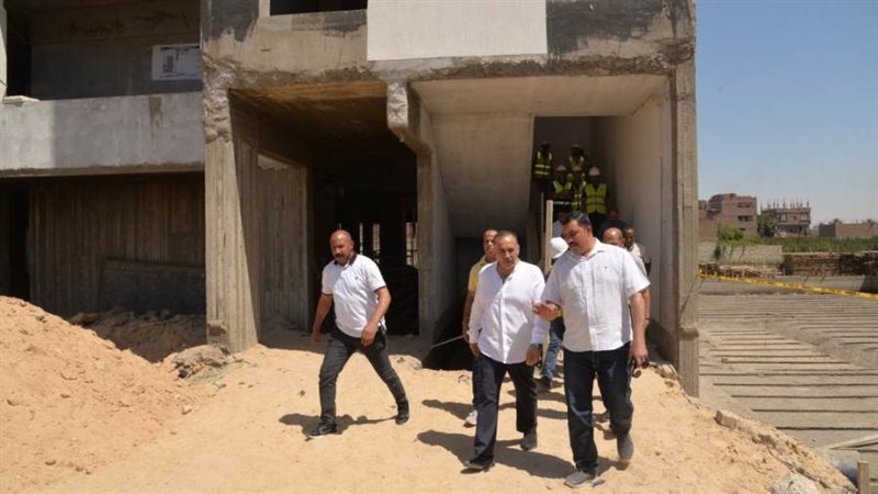 محافظ أسيوط يتفقد