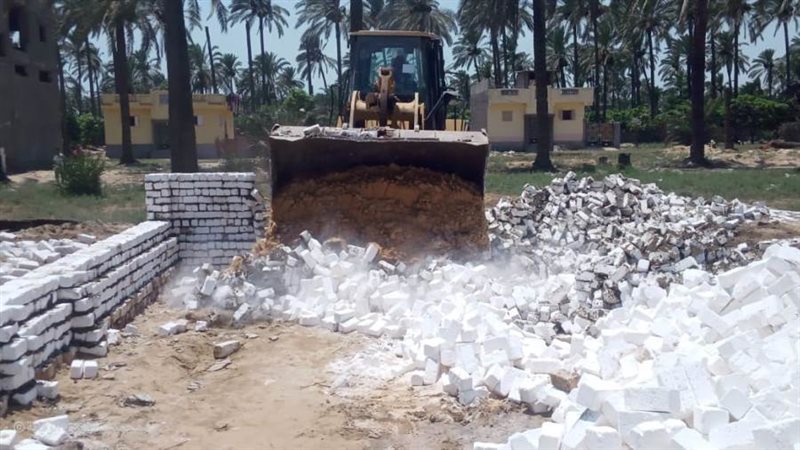 حملة مكبرة لإزالة