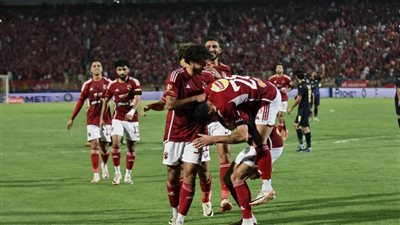 الأهلي يسطر تاريخًا جديدًا ويقترب من درع الدوري بفوز على البنك الأهلي 