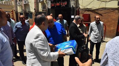 محافظ أسيوط يشهد تسليم شحنة مستلزمات طبية لدعم المستشفيات والقطاع الصحي بالمحافظة
