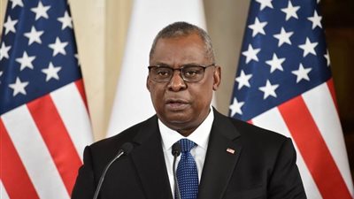 أوستن يأمر بتغيير انتشار القوات الأمريكية بالمنطقة