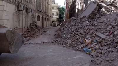 انهيار منزل قديم بمدينة المنصورة دون وقوع إصابات