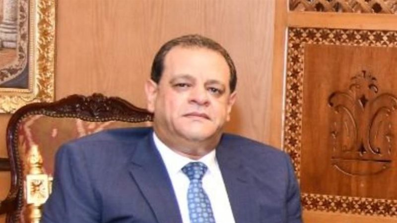 اللواء أحمد عزت مدير