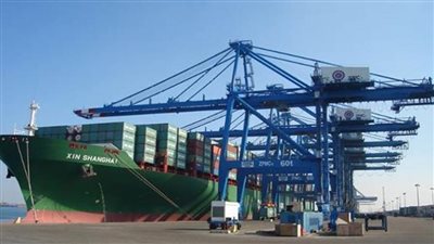 تداول 29 سفينة للحاويات والبضائع العامة بميناء دمياط