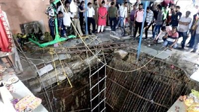 مصرع 9 أطفال وإصابة آخرين جراء انهيار جدار معبد في الهند