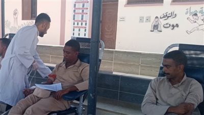 حملة للتبرع بالدم بمديرية أمن قنا