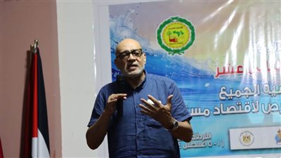 الاتحاد العربي يعلن عدلي رائدًا للعمل الشبابي البيئي |صور