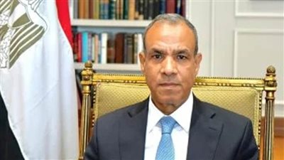 وزير الخارجية يشيد بمعرض 