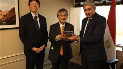 وزير السياحة والآثار يبحث سبل التعاون مع سفير اليابان ورئيس مكتب الجايكا 