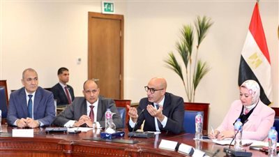 عاجل.. عبداللطيف: حل المشكلات التعليمية يتم في الميدان 