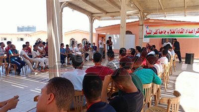 توافد الطلاب على المعسكر الدائم لجامعة كفر الشيخ بمصيف بلطيم