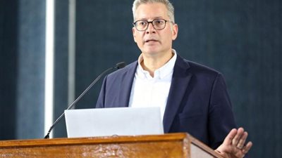 وزير البترول يتابع مستجدات الفرص الاستثمارية في مجالي البحث والاستكشاف