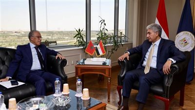 وزير السياحة والآثار يلتقي مع سفير المغرب لبحث سبل التعاون