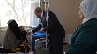  محافظ بني سويف يتفقد الخدمة وانتظام العمل خلال زيارته لـ