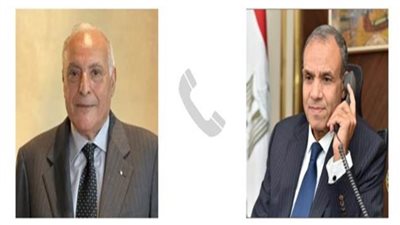 وزير الخارجية لنظيره الجزائري: علاقات البلدين الأخوية قاعدة صلبة في مواجهة التحديات