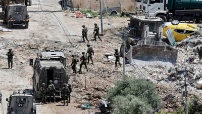 الاحتلال يفجر مقر حركة فتح خلال اقتحام مخيم بلاطة شرقي نابلس