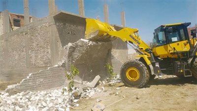 محافظ أسيوط: إزالة 9 حالات تعد على أراض زراعية وأملاك دولة بالفتح