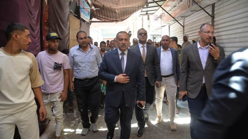 محافظ أسيوط يقود