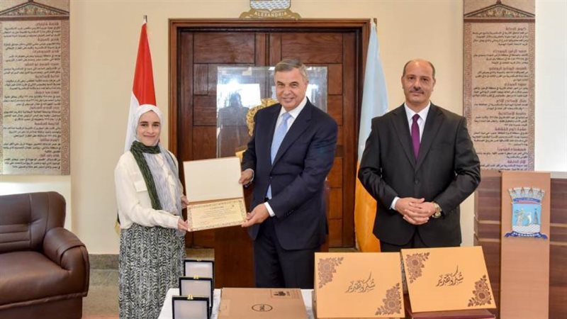 محافظ الإسكندرية