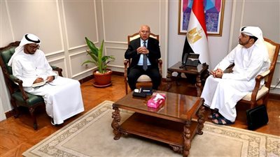 بحث آخر المستجدات بشأن إقامة منطقة صناعية إماراتية في مصر 