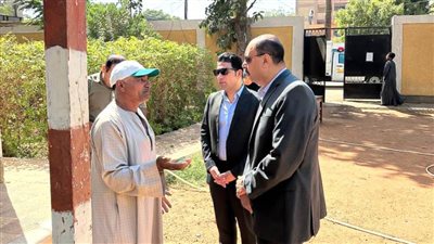 محافظ سوهاج في جولة ميدانية مفاجئة بقرية 