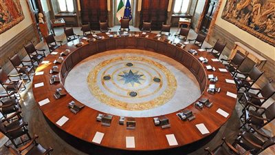 مجلس الوزراء الإيطالي يصادق على الاتفاقية المبرمة مع مصر في مجال النقل الدولي للبضائع