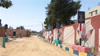  محافظ أسوان يتابع تنفيذ عدد من المشروعات الجارية بقرية الطوناب